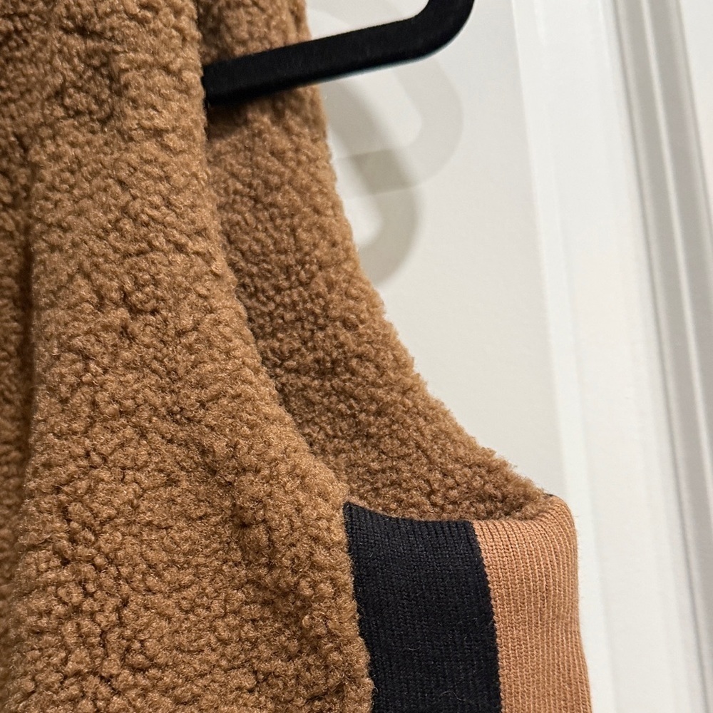 NWT  ELAN Brown  and Black Sherpa Vest sz l - Picture 5 of 6